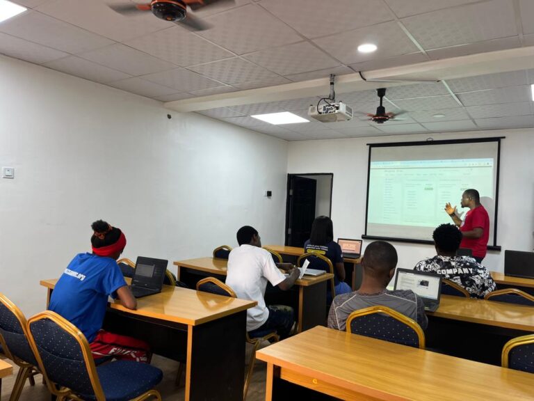 Why Combining Digital Skills with Vocational Skills Is the Smartest Move Today 